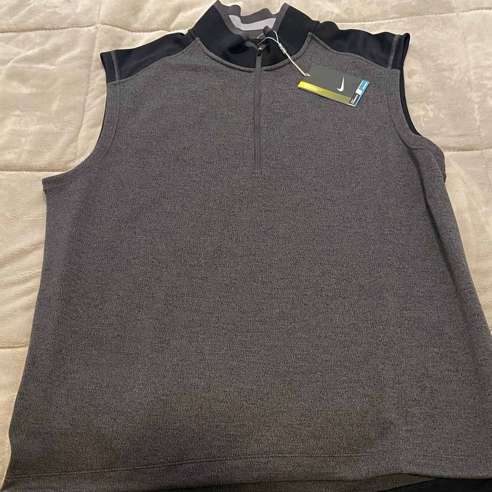 Nike Golf Men's Black and Gray Sleeveless  Polo A3